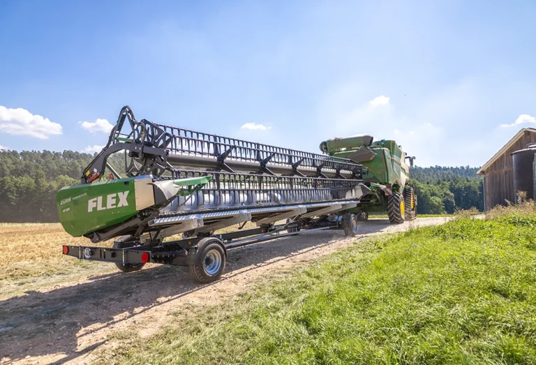 premium-flow-flex-schneidwerk-transport-deere